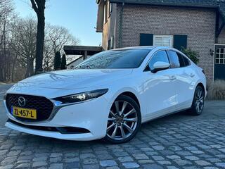 Mazda 3 2.0 SkyActiv-G 122pk autom Luxury ecc,led,leer,navigatie,pdc,lmv