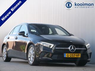 Mercedes-Benz A-KLASSE 180 Business Solution 136pk AMG Automaat LED / Navigatie / Camera/ Sportstoelen