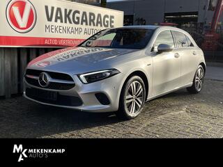 Mercedes-Benz A-KLASSE 250 e Business Solution Luxury Limited 17"/Trekhaak/LED Dynamish/Adaptieve Cruise/Dodehoek/Stoelverwarming/PDC v+a/Apple Carplay & Android Auto