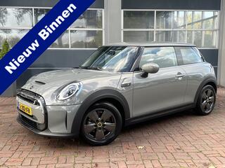 Mini Electric Essential 33 kWh 184PK Bj 2021 1e eigenaar Km 11.000 Origineel Dealer onderhouden