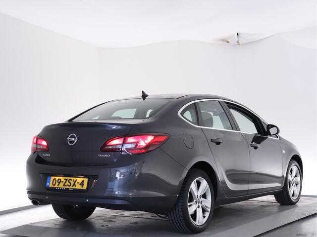 Opel ASTRA Turbo Business+ | Navigatie