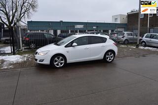 Opel ASTRA 1.4 Cosmo