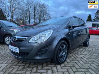 Opel CORSA 1.4-16V AUTOMAAT AIRCO PDC ACHTER 97DKM