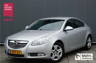 Opel INSIGNIA 1.4 Turbo EcoFLEX Design Edition | Navi | Clima | Parkeer piloot | PDC | Cruise | Trekhaak | Sportstoelen |