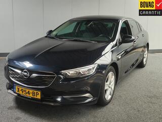 Opel INSIGNIA Grand Sport 1.5 Turbo EcoTec Online Edition 140 PK uit 2017 Rijklaar + 12 maanden Bovag-garantie  Henk Jongen Auto's in Helmond,  al 50 jaar service zoals 't hoort!