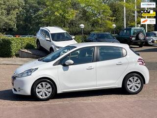 Peugeot 208 1.2 VTi Active,bj.2013,wit, NAP met 116.365 km !! APK tot 11-2024 !!