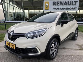 Renault CAPTUR 1.2 TCe Limited / Automaat / Keyless / Stoelverw. / PDC A / Navi / Bluetooth / Airco / 16'' LM Velgen /