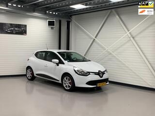 Renault CLIO SPORTIEVE EN MOOIE! Renault Clio Nav/PDC/Bluetooth/CruiseC/R-link/LMV