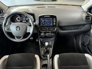 Renault CLIO Estate 0.9 TCe Bose 2019, R-link navi, 17, PDC, Led, stoelverwarming, clima, 100% dealer onderhouden.