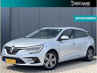Renault MEGANE Estate 1.3 TCe Intens Cruise Control | PDC | Navigatie | Climate Control | Apple Carplay / Android Auto | Lichtmetaal | LED-Verlichting | 4 Season Banden | Trekhaak |