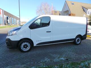 Renault TRAFIC 1.6 dCi T29 L2H1 120pk Airco,Cruise,navi,Pdc,Trekh 3 persoons