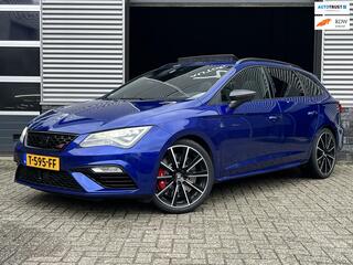 Seat LEON ST 2.0 TSI CUPRA 300 Performance|4-Drive|Pano|Sfeer|Camera|Keyless|Brembo|Kuipstoelen|DCC|Trekhaak|Carbon