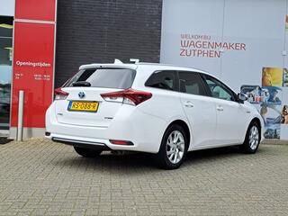 Toyota AURIS Touring Sports 1.8 Hybrid Dynamic Automaat | NAVIGATIE | ACHTERUITRIJCAMERA | CRUISE CONTROL |