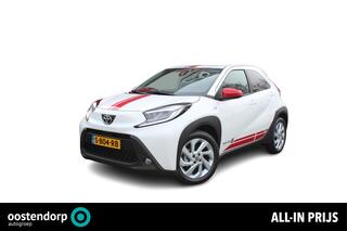 Toyota AYGO X 1.0 VVT-i MT first | Demonstratie auto | Pure white met Coral Red accenten |