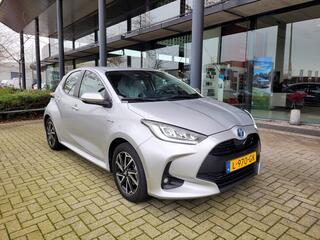 Toyota YARIS 1.5 Hybrid Dynamic l Navigatie l Airco