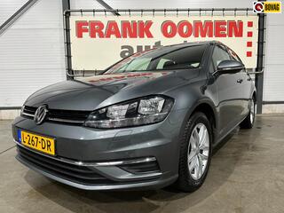 Volkswagen GOLF 1.0 TSI Highline + Navigatie | PDC | Stoelverwarming | Trekhaak | Clima