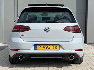 Volkswagen GOLF 2.0 TSI GTI Performance | Panoramadak | Line assist | Leder Alcantara | Camera |