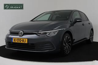 Volkswagen GOLF 1.5 TSI Life(NL-auto, 1e Eig, Dealer onderH, Carplay, Sfeer verlicht, PDC V+A, App connect, Climate Con, Navi,Etc)