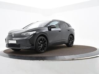 Volkswagen ID.4 Pure 52 kWh "Black Style" | 21" Lichtmetalen velgen | Trekhaak | Lederenbekleding | Achteruitrijcamera | Stoelverwarming |