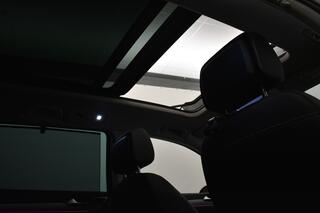 Volkswagen PASSAT GTE Virtual EL trekh+aklep Panodak Leer Head-Up Dodeh detec IQ-Light Dyn Audio