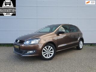 Volkswagen POLO 1.4-16V Highline / Aut / Airco / Cruise / Stoel-verw. / Lage-kms.
