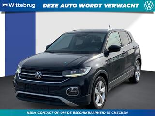 Volkswagen T-Cross 1.0 TSI Style / LED / Digitale cockpit / Stoelverwarming / 17" LMV / PDC V+A /