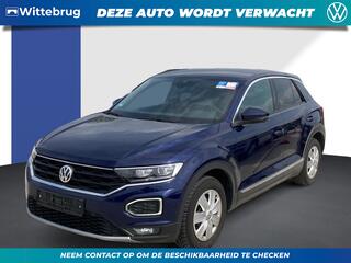 Volkswagen T-Roc 1.5 TSI Sport DSG Automaat LED / Digitaal dashboard / Navigatie / Bluetooth / 17" / Parkeersensoren