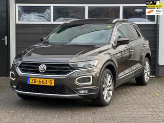 Volkswagen T-Roc 1.5 TSI DSG Sport Virtual, Xenon, Pano, Trekhaak, Adaptive Cruise / Lane Assist