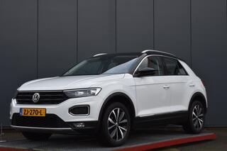 Volkswagen T-Roc 1.0 TSI Style Business trekhaak navigatie led virtual