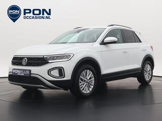 Volkswagen T-Roc 1.0 TSI Life Business 110 pk / Trekhaak / Navigatie / LED / Stoelverwarming / ACC / Camera