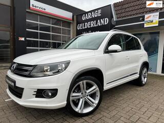 Volkswagen TIGUAN 2.0 R-Line Sport&Style 4Motion | Pano | Climate | Navi | Pdc | Isofix | Full-option's!