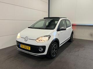 Volkswagen UP! 1.0 high up! BlueMotion Cross Up, Cruise, Pano, Navi, Stoelverw, Airco