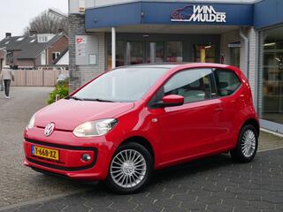 Volkswagen UP! 1.0 HIGH UP!  **Airco//Panodak//Lm **