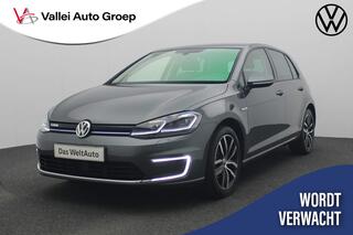 Volkswagen e-Golf 136PK E-DITION | Warmtepomp | Camera | ACC | Dynaudio sound | 17 inch