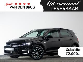 Volkswagen e-Golf 136 PK 35 Kw | ¤2.000 SUBSIDIE mogelijk| LED | Navigatie Pro | Warmtepomp | Stoelverwarming | Voorruitverwarming |