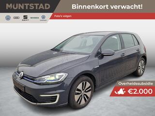Volkswagen e-Golf 136PK e-Golf | 231KM | Navi Pro | Full-LED | Apple CarPlay | Parkeersensoren | Climatronic | 16" LM |