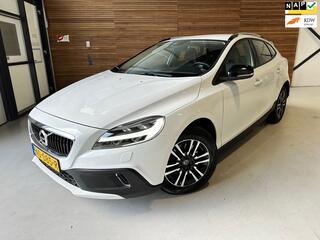 Volvo V40 CROSS COUNTRY 1.5 T3 Nordic+ | NL-auto | Nieuwstaat! | Climatronic | Cruise | Full LED | Ambient | High Perf. Sound |