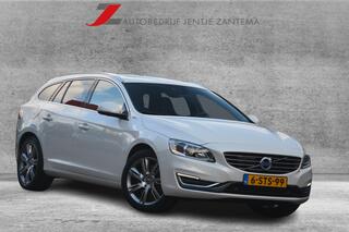 Volvo V60 2.4 D6 AWD Plug-In Hybrid Summum | Navigatie | Leer | Schuif-kanteldak | Camera | Sturrverwarming | Lane assist | NL auto!! |