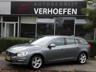 Volvo V60 2.4 D5 Twin Engine Lease Edition - CRUISE / CLIMATE - TREKHAAK - STOELVERWARMING