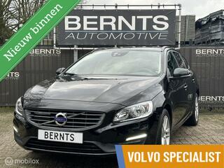 Volvo V60 2.0 T4|Adaptive cruise control|Navigatie|Afneembare trekhaak|Stoelverwarming|Standkachel|Bluetooth