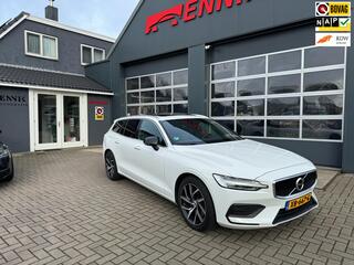 Volvo V60 2.0 T5 Momentum / Pano / Virtual / Trekhaak Nieuw !!