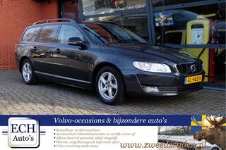 Volvo V70 D3 150 pk Dynamic Edition, Leer, Navi, Xenon, Bluetooth, Standkachel