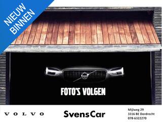 Volvo XC40 2.0 T4 Momentum | Stoelverwarming | Achteruitrijcamera | Navigatie | Keyless entry |