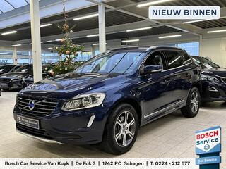 Volvo XC60 2.0 T5 FWD Summum NL AUTO / AUTOMAAT / CRUISE CONTROL / STOELVERWARMING / PARKEERSENSOREN VOOR&ACHTER / VOL-LEDER / AUTOM. ACHTERKLEP / AUTOM. VERSTELBARE BESTUURDERSSTOEL / BLUETOOTH / NAV