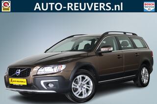 Volvo XC70 2.4 D4 AWD 133kw Xenon / Leder / Standkachel / Navigatie / Bluetooth / Afneembare trekhaak